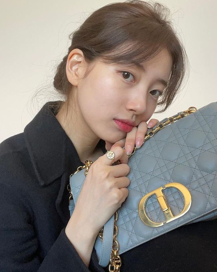 Bae Suzy: Dior Caro bag