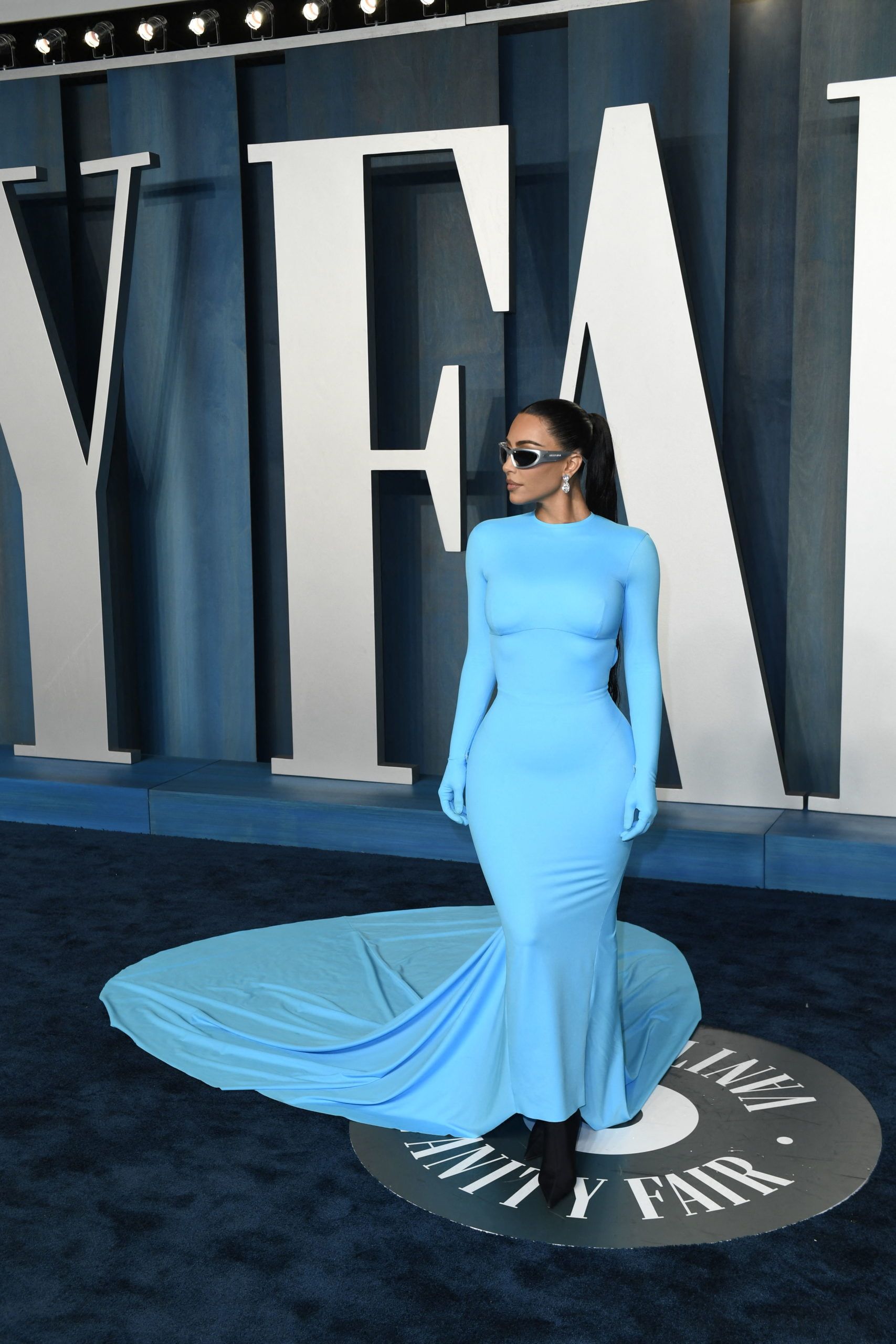 Kim Kardashian at 'Vanity Fair' Oscar party