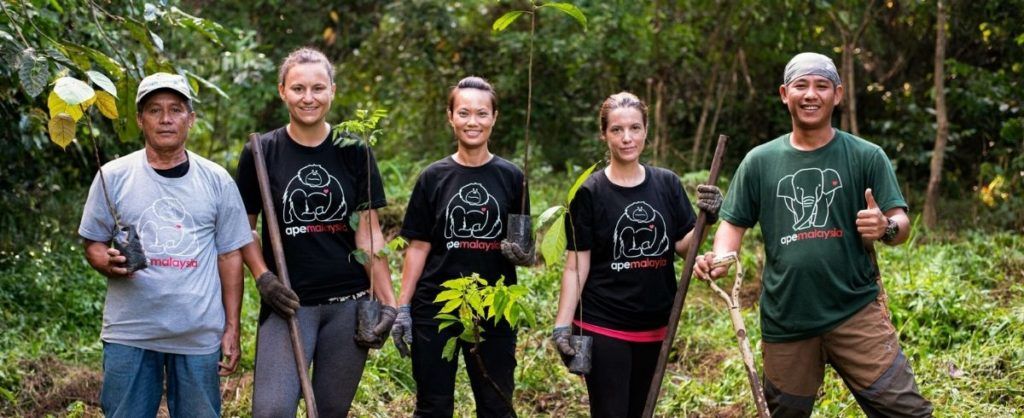 Clarins supports Malaysian rainforest reforestation with APE Malaysia for Earth Day