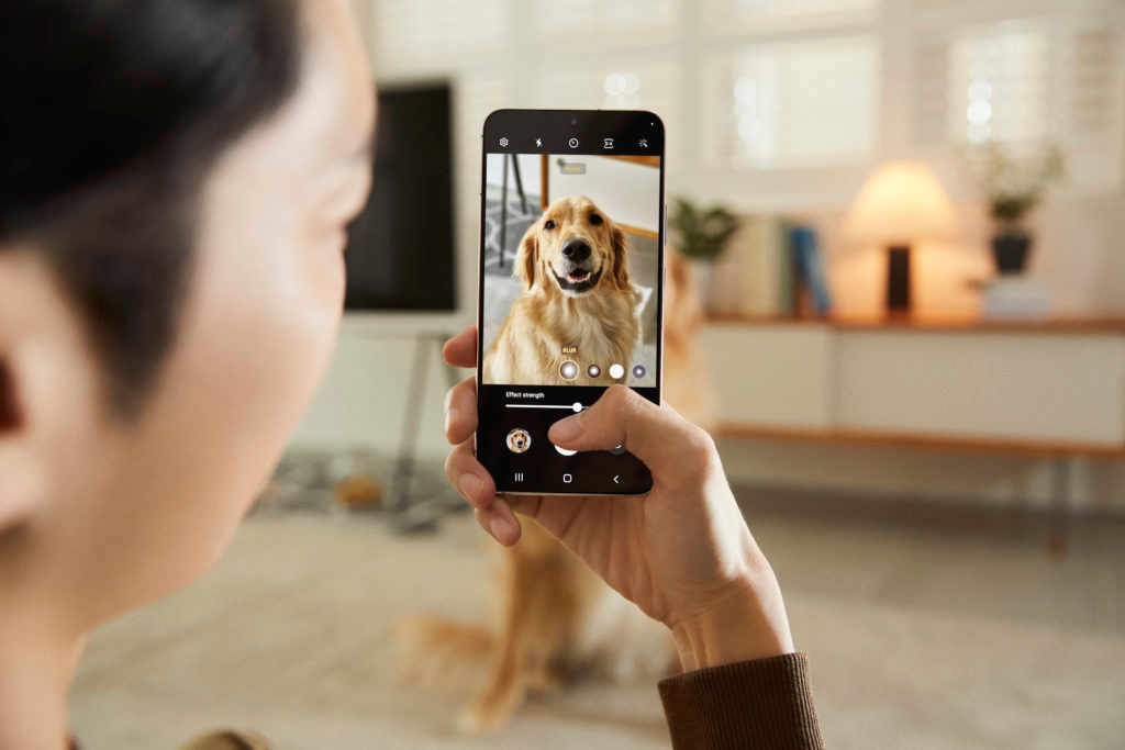 Key Features We Love Using the New Samsung Galaxy S22+ | Prestige ...