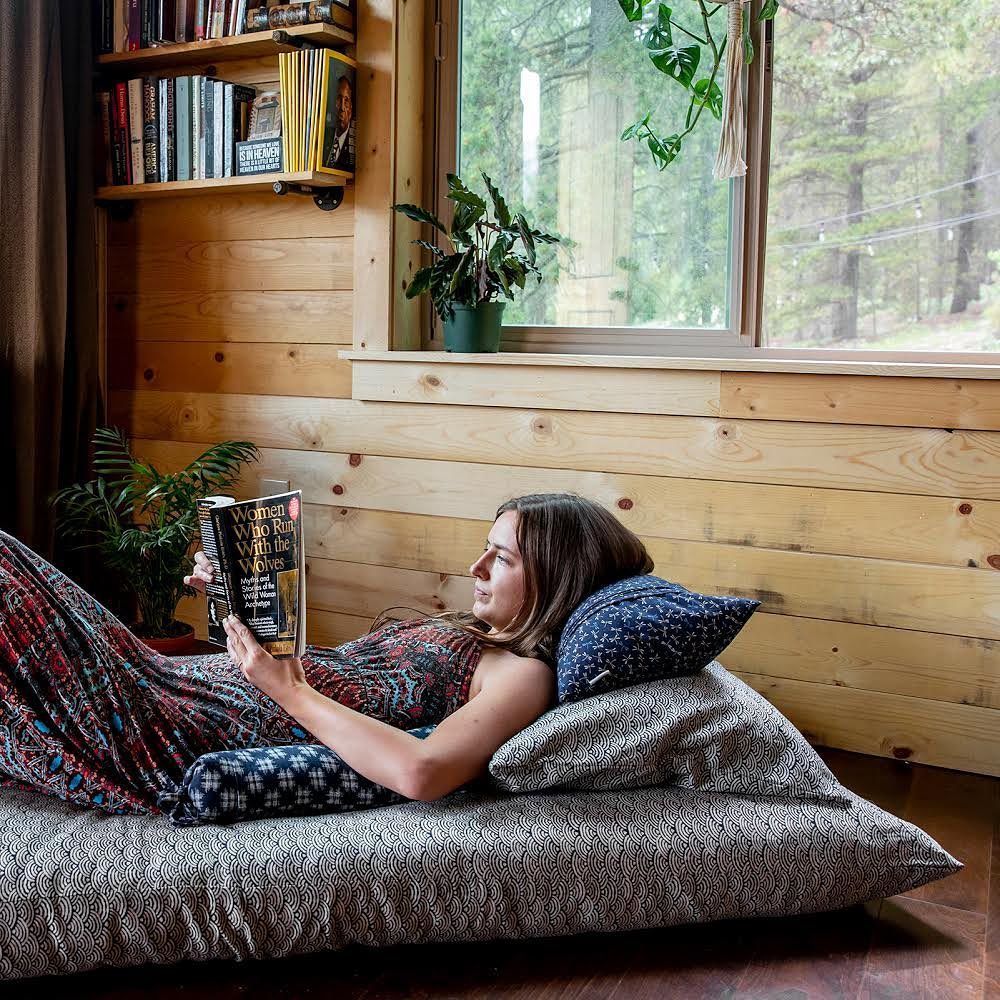 7 sleeping hacks from around the world for a good night’s sleep