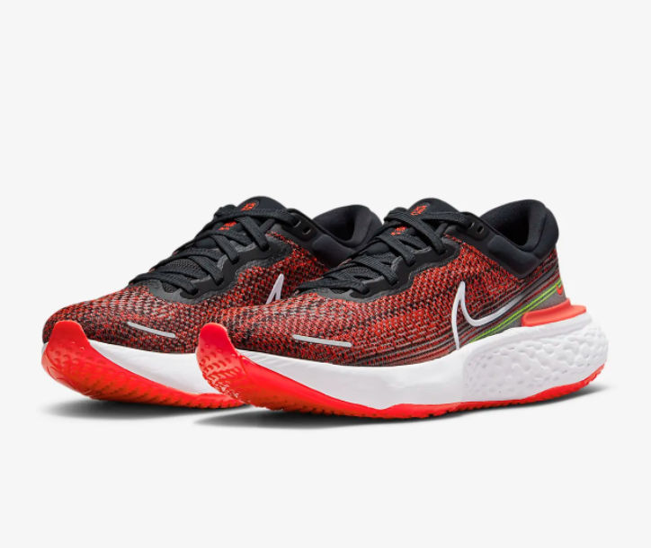 Nike Flyknit running shoes recycled fashion