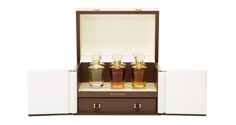 Les Brumes Perfume Box of 6 in Brown colour