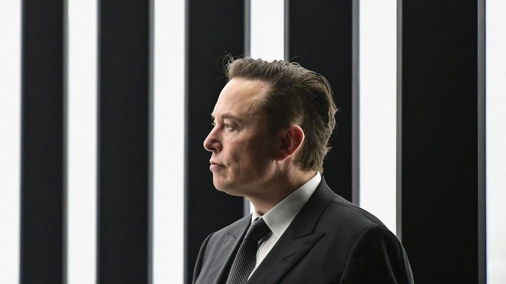 Elon Musk is well on his way to becoming the world’s first trillionaire by 2024