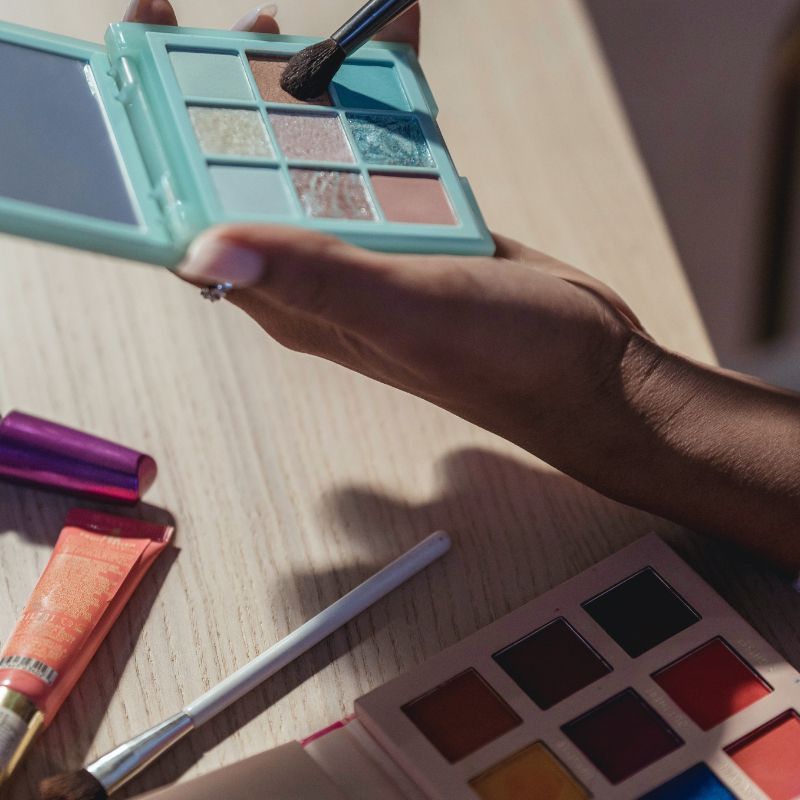 Three golden rules for keeping your makeup looking fresh during hot weather