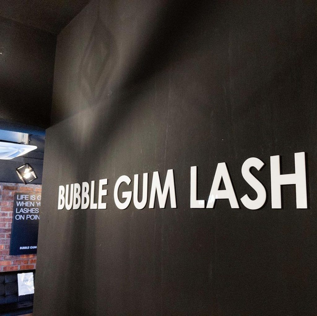 Bubble Gum Lash Plaza Damas 3