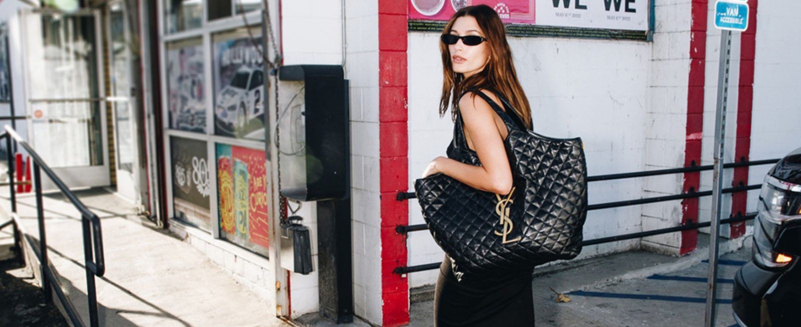 It Girls are donning these huge tote bags, and here's where to cop