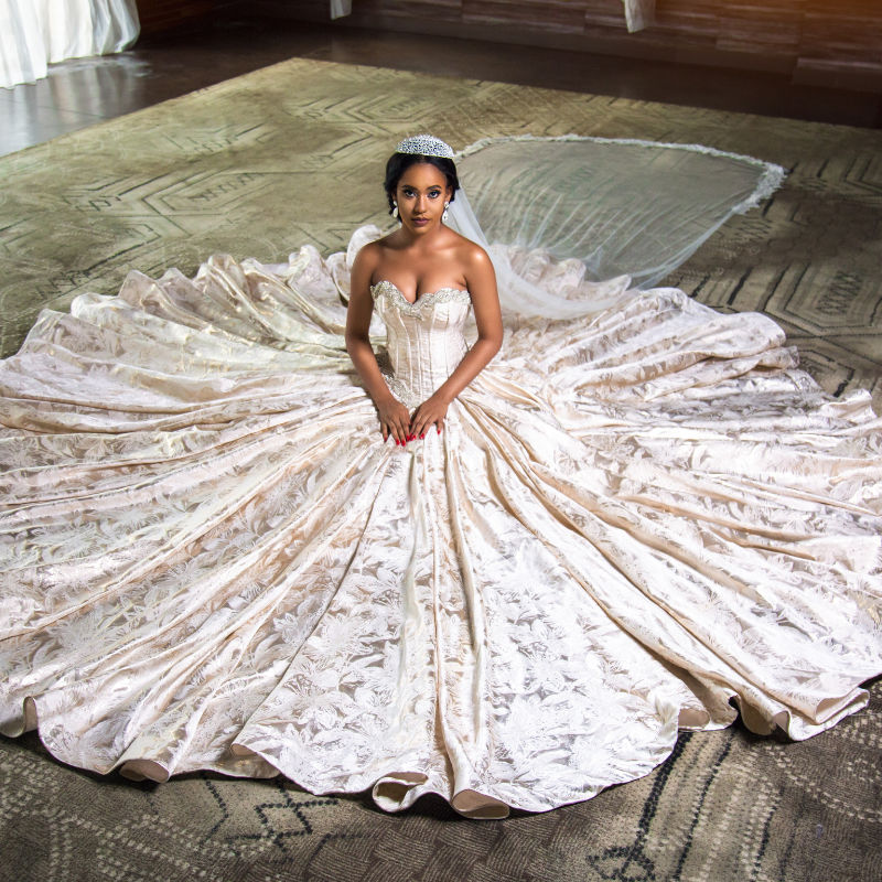 10 items you need to pack in your wedding dress emergency kit