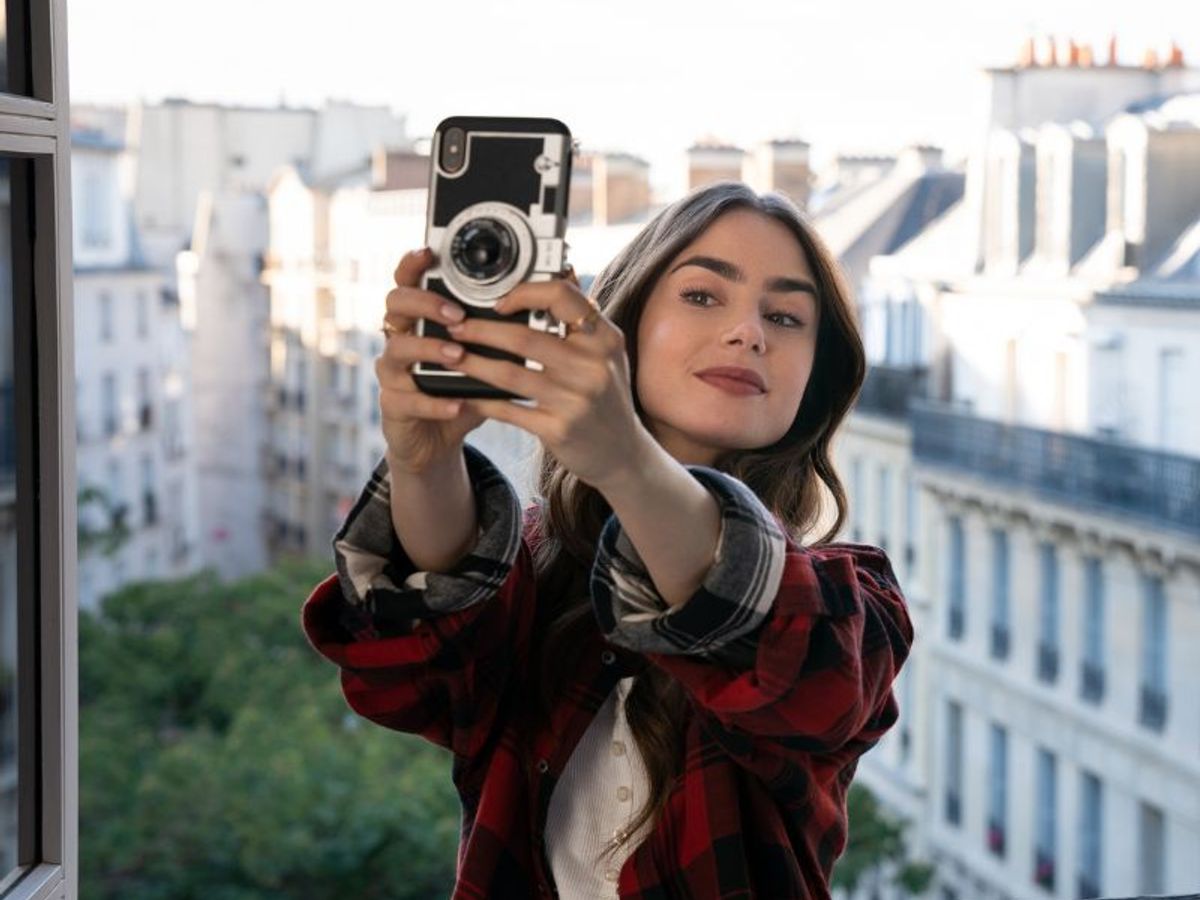 Netflix 'Emily in Paris' shares fabulous shoot BTS ahead of Season