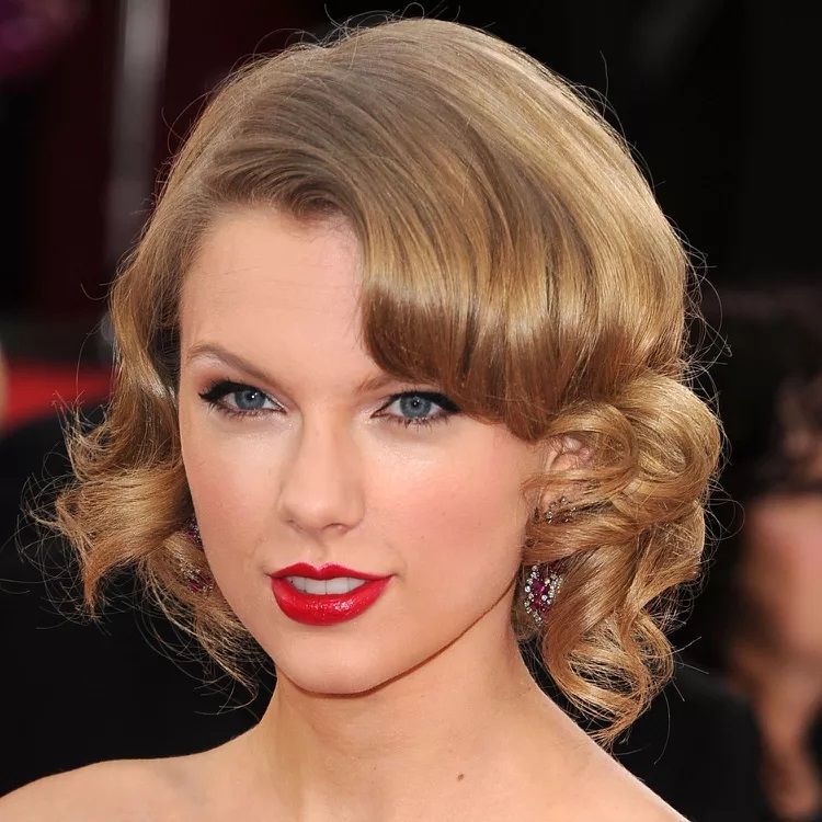 Taylor swift hair