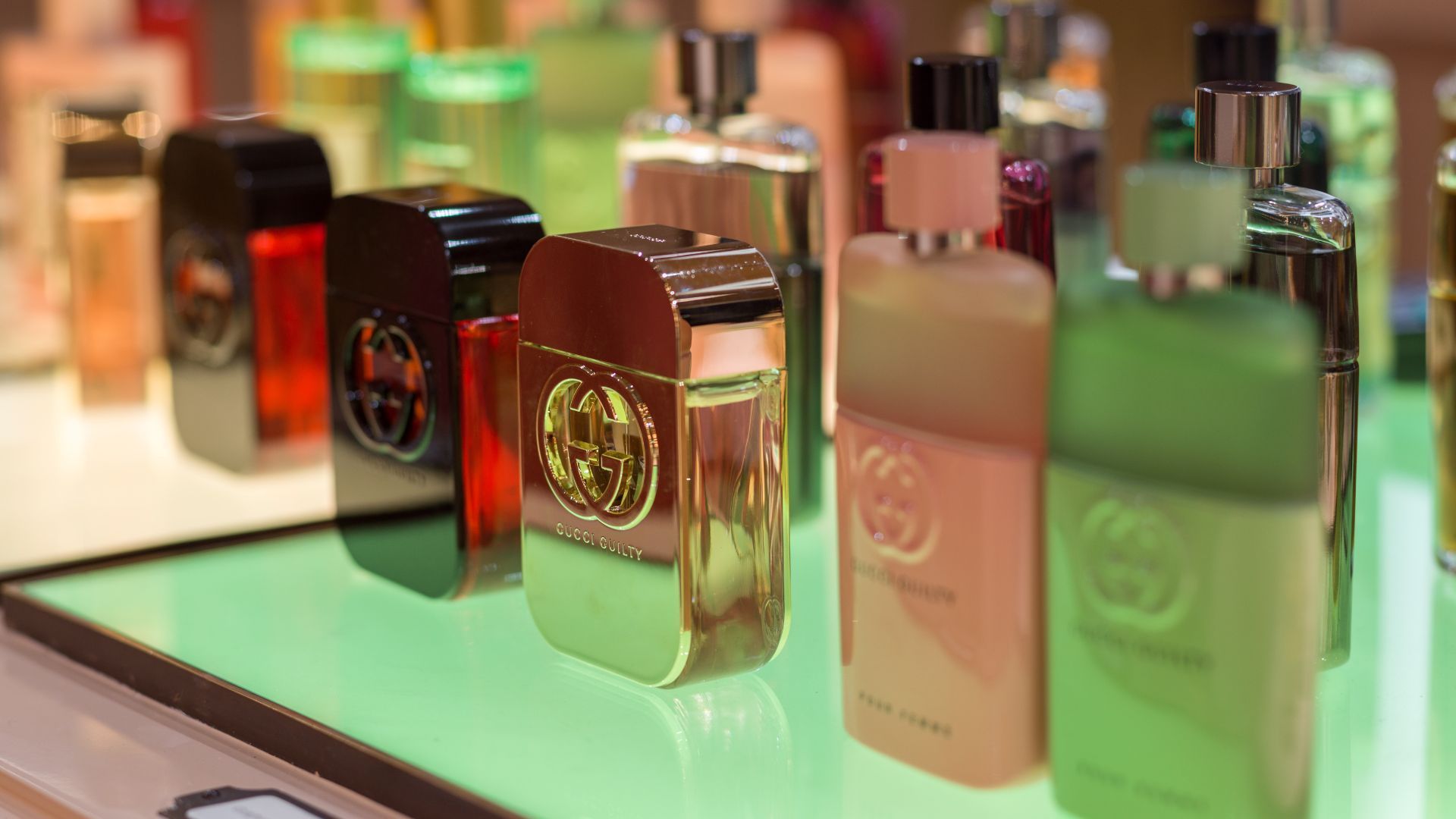 eau de toilette vs eau de parfum- long lasting