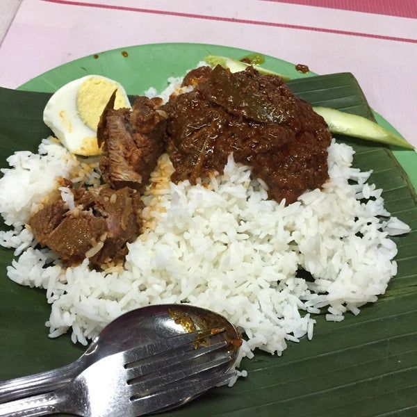 10 Best Nasi Lemak Places In Kuala Lumpur For Your Next Malaysia Trip