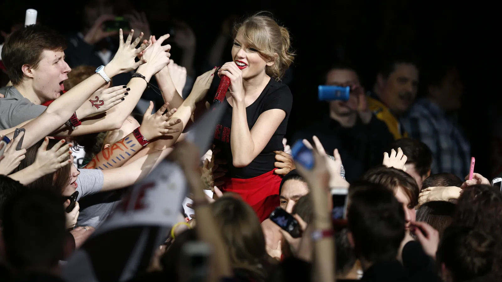 Taylor Swift among Forbes' 'The World's Most Powerful Women' list