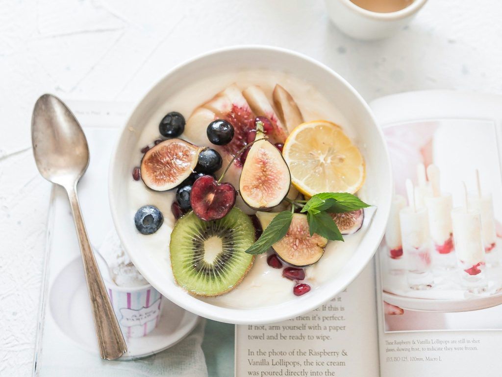 8 effective ways to reduce bloating and improve gut health