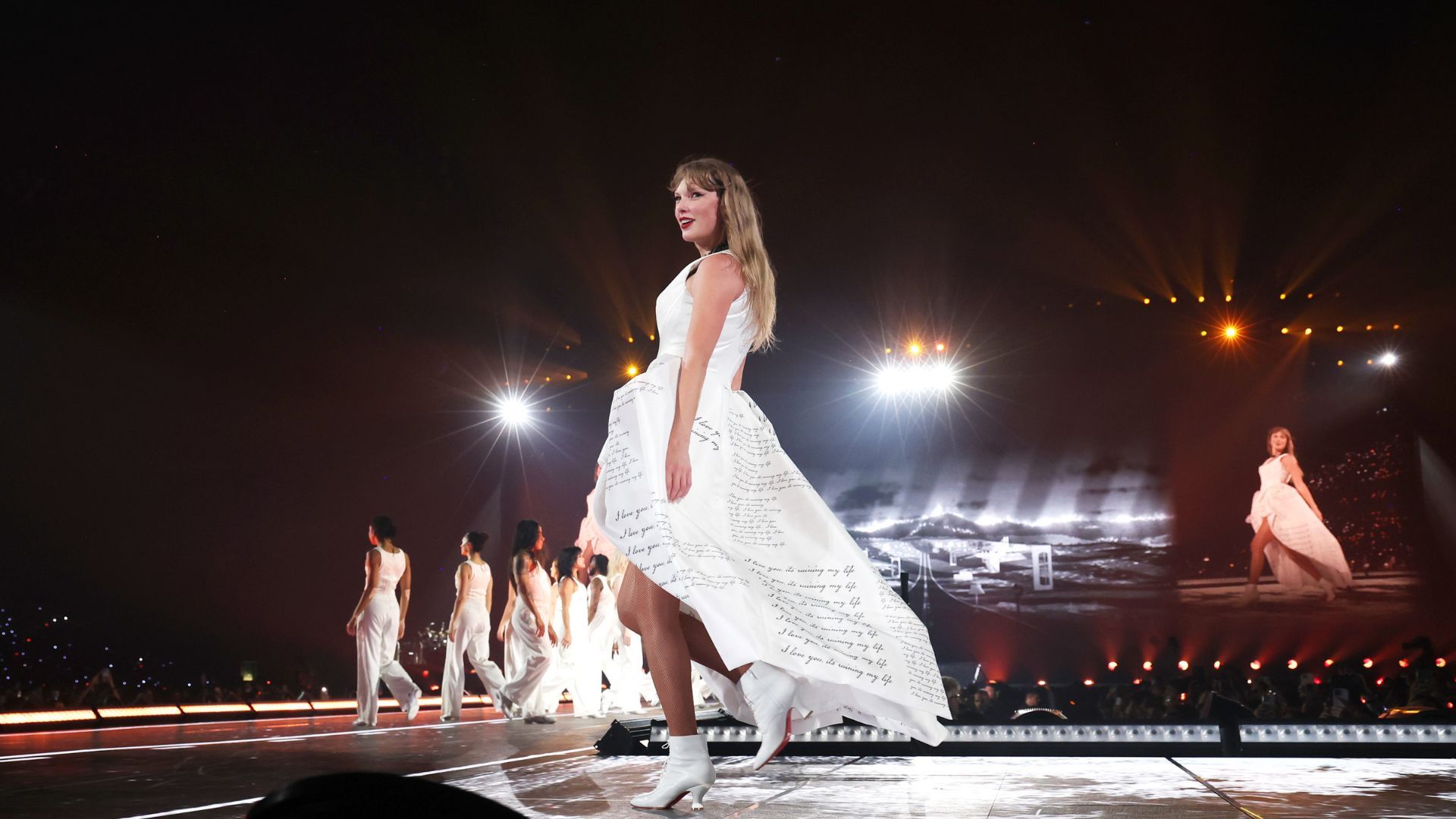 Taylor Swift'S "The Life Of A Showgirl"—A Bold And Daring New Sound! - daa1zfk