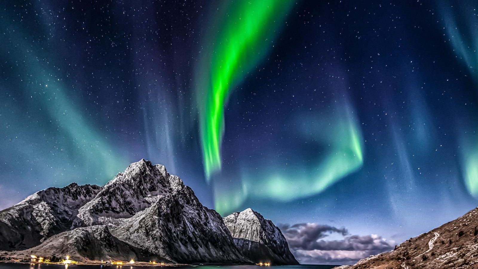 How to experience the best of Norway: Summer sunsets, winter magic and everything in-between