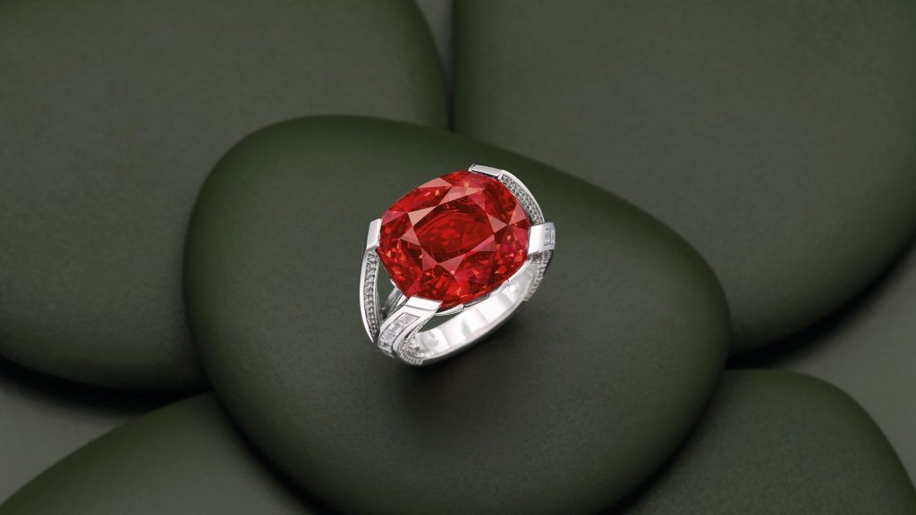 What makes a piece of jewellery a collectible?