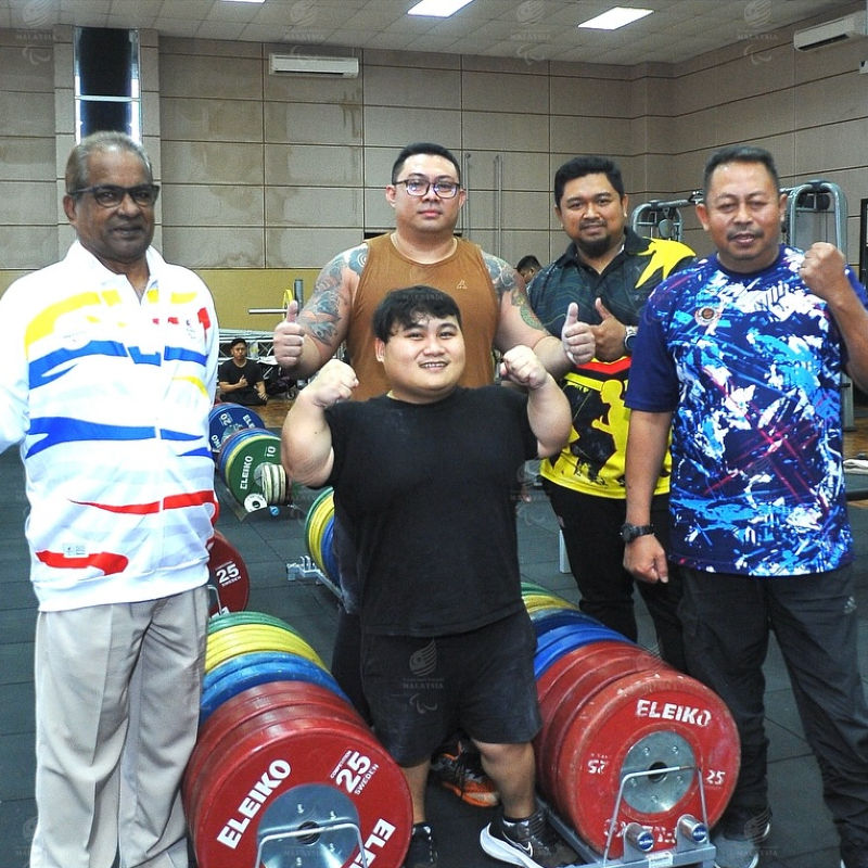 How much prize money will medallists from Malaysia receive at the Paris Paralympics 2024?