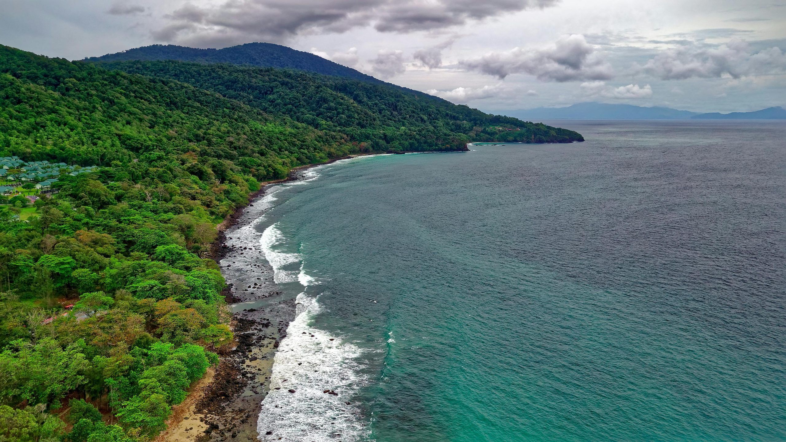 rencana perjalanan yacht mewah di Indonesia