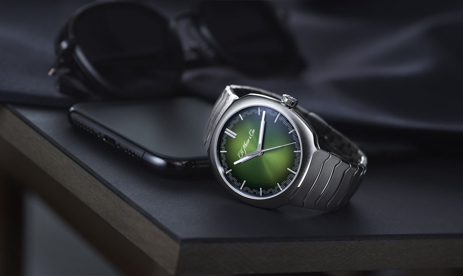 A closer look at the H. Moser Cie. Streamliner Centre Seconds