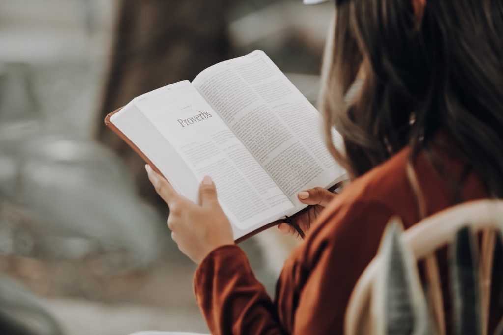 Want to get back to reading books? Here are a few tips