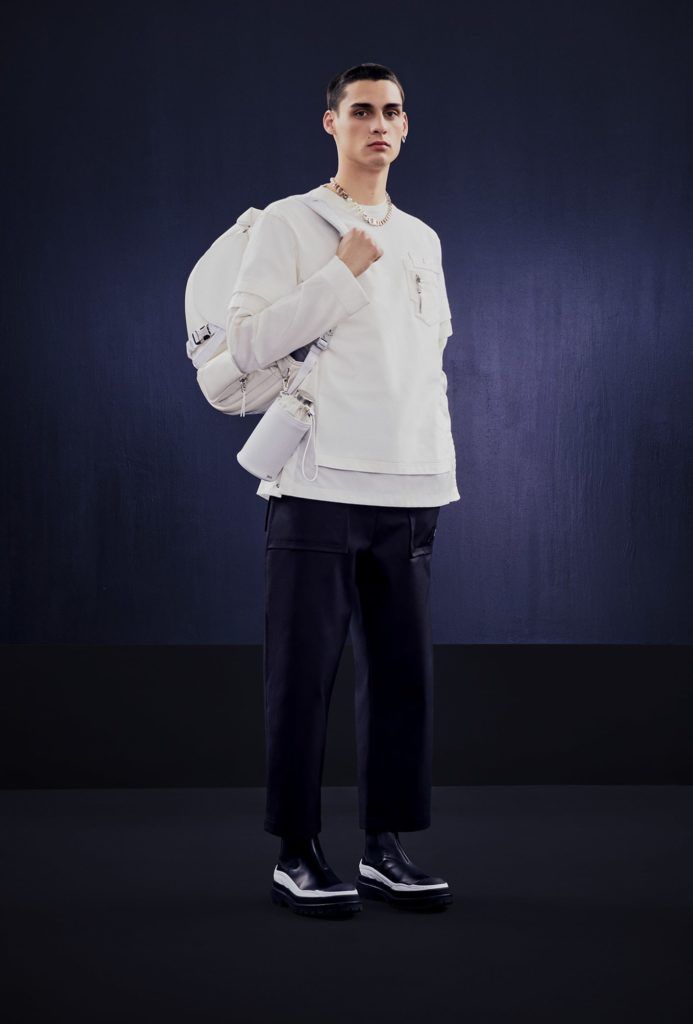 DIOR sacai コラボジャケット ホワイト Dior x Sacai is happening — here's your first look at the