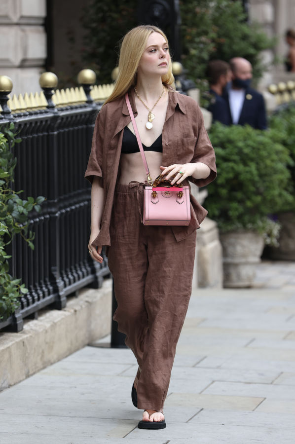 Gucci Diana mini tote bag in pink leather