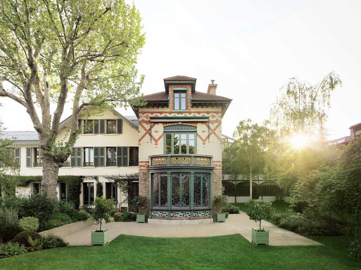 Take a tour of the Louis Vuitton family home and atelier