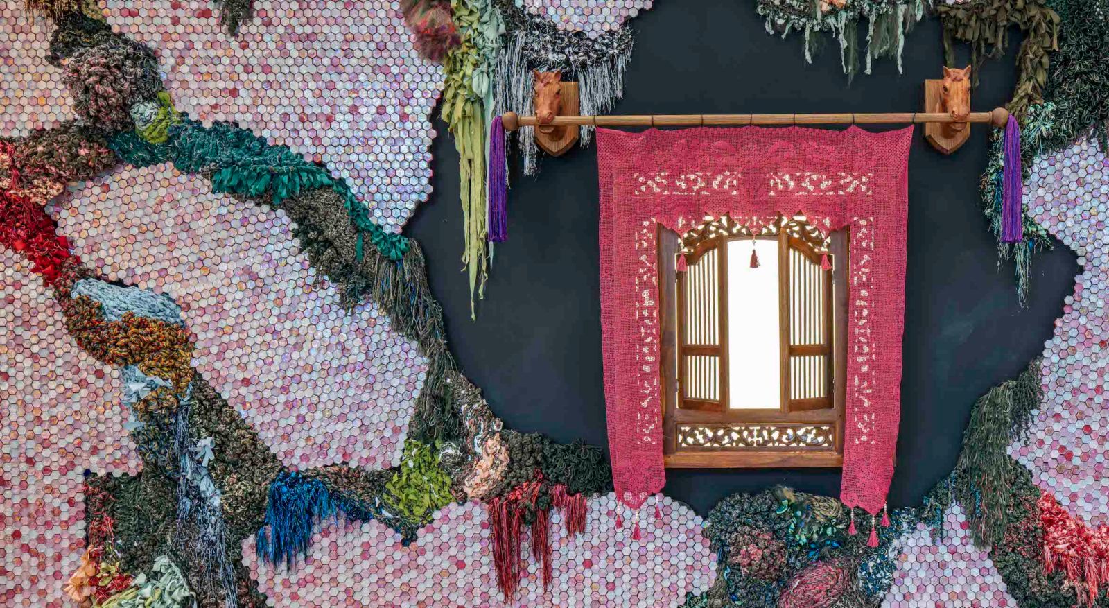 Why Gucci’s crochet art wall by Kelly Limerick deserves a closer look