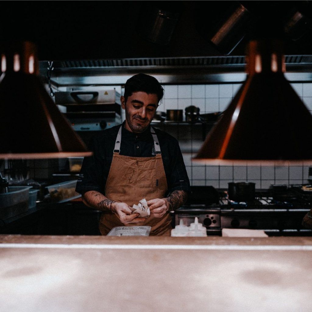 How does a restaurant earn a Michelin star?