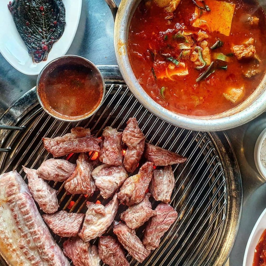 stay in jeju black pork barbecue Donsadon