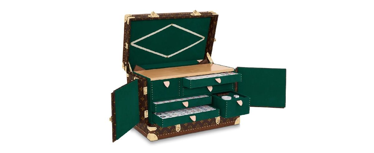 Mahjong-Focused Luxury Trunks : mahjong vanity trunk