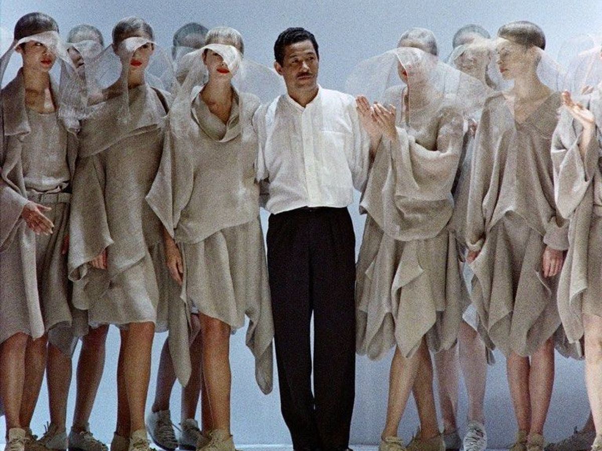 Remembering Issey Miyake's Most Iconic Runway Moments – CR Fashion