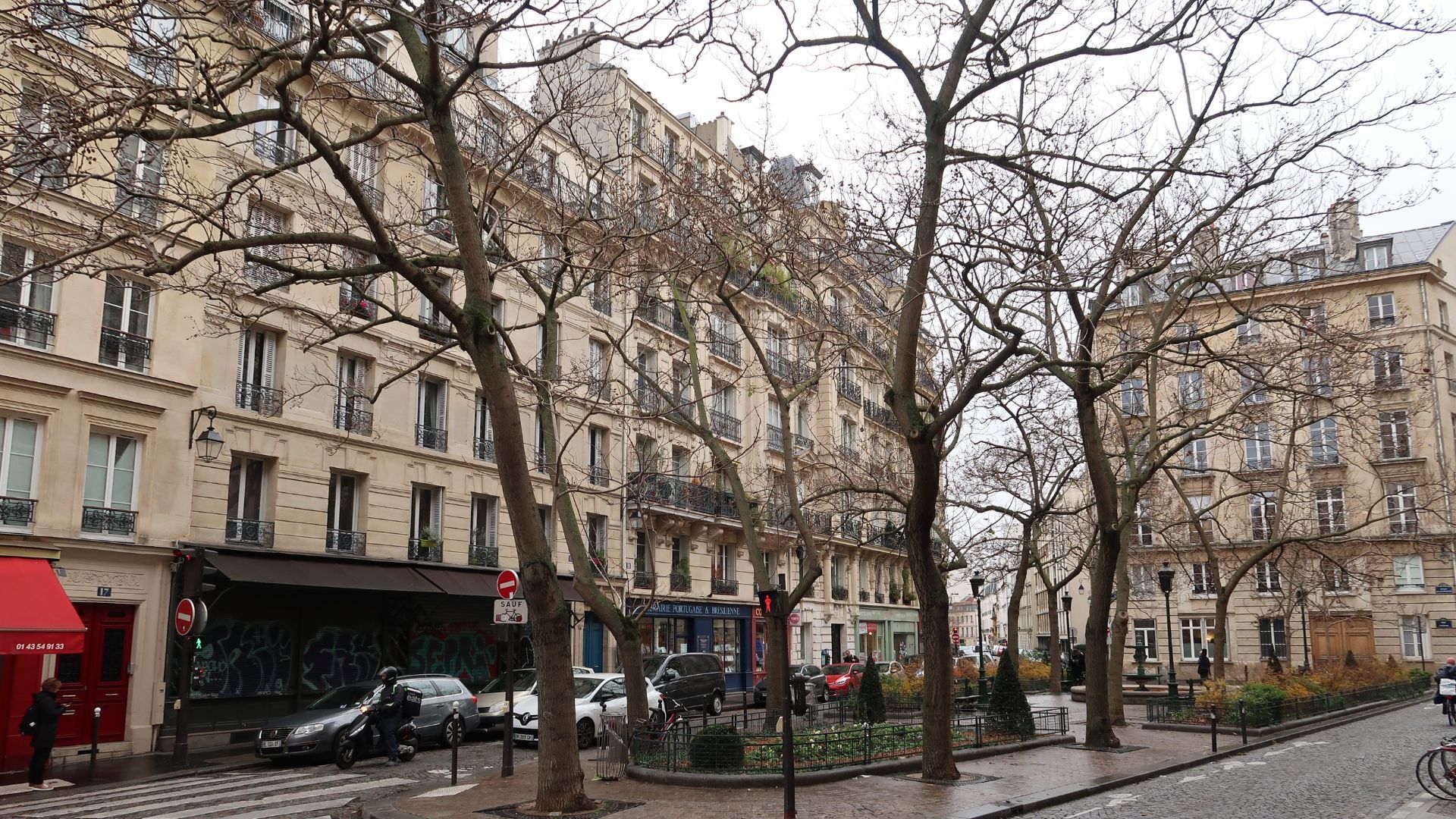 What 'Emily in Paris' Locations Look Like in Real Life Versus the Show