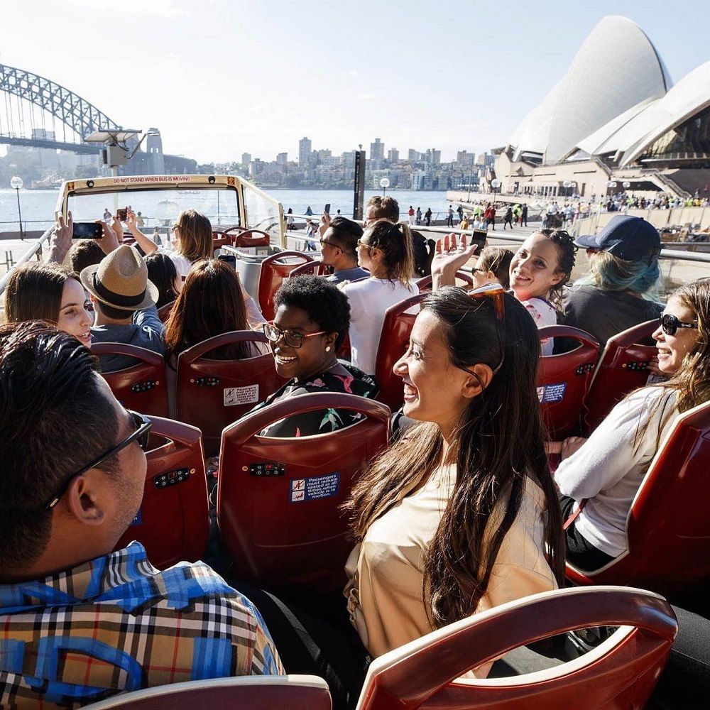 Hop on hop off bus tour Things to do in London during winter