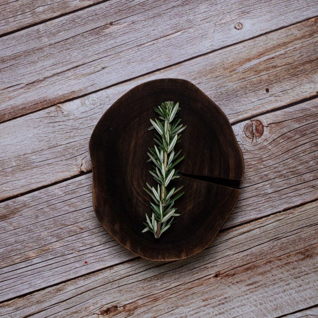 Rosemary oil: Benefits and how this miracle elixir enhances hair growth