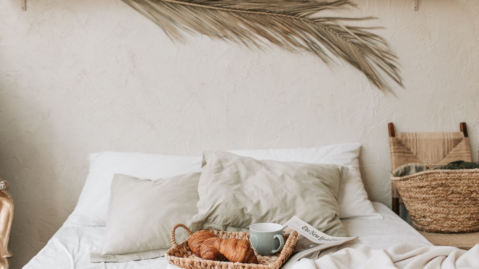 UNmade bed