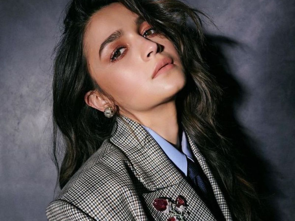 Alia Bhatt on Gucci Ambassadorship, Fashion Week, and Breaking Into  Hollywood