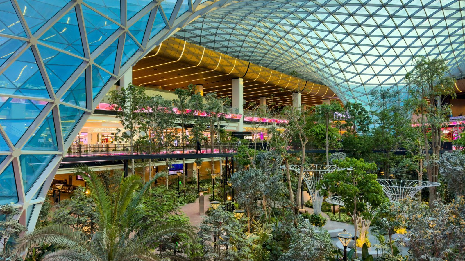 Louis Vuitton  Changi Airport