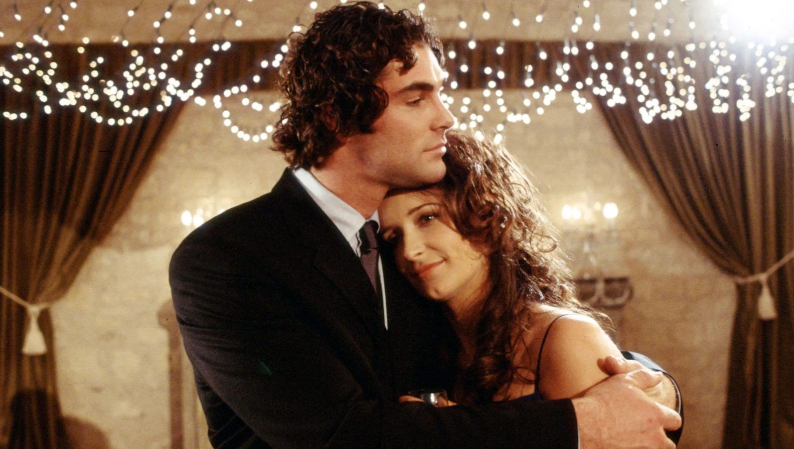 16 Amazing TV Shows for Couples