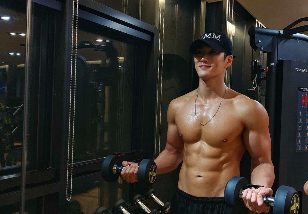 Ahn Bo-hyun’s workout routine: How Jisoo’s boyfriend stays in shape