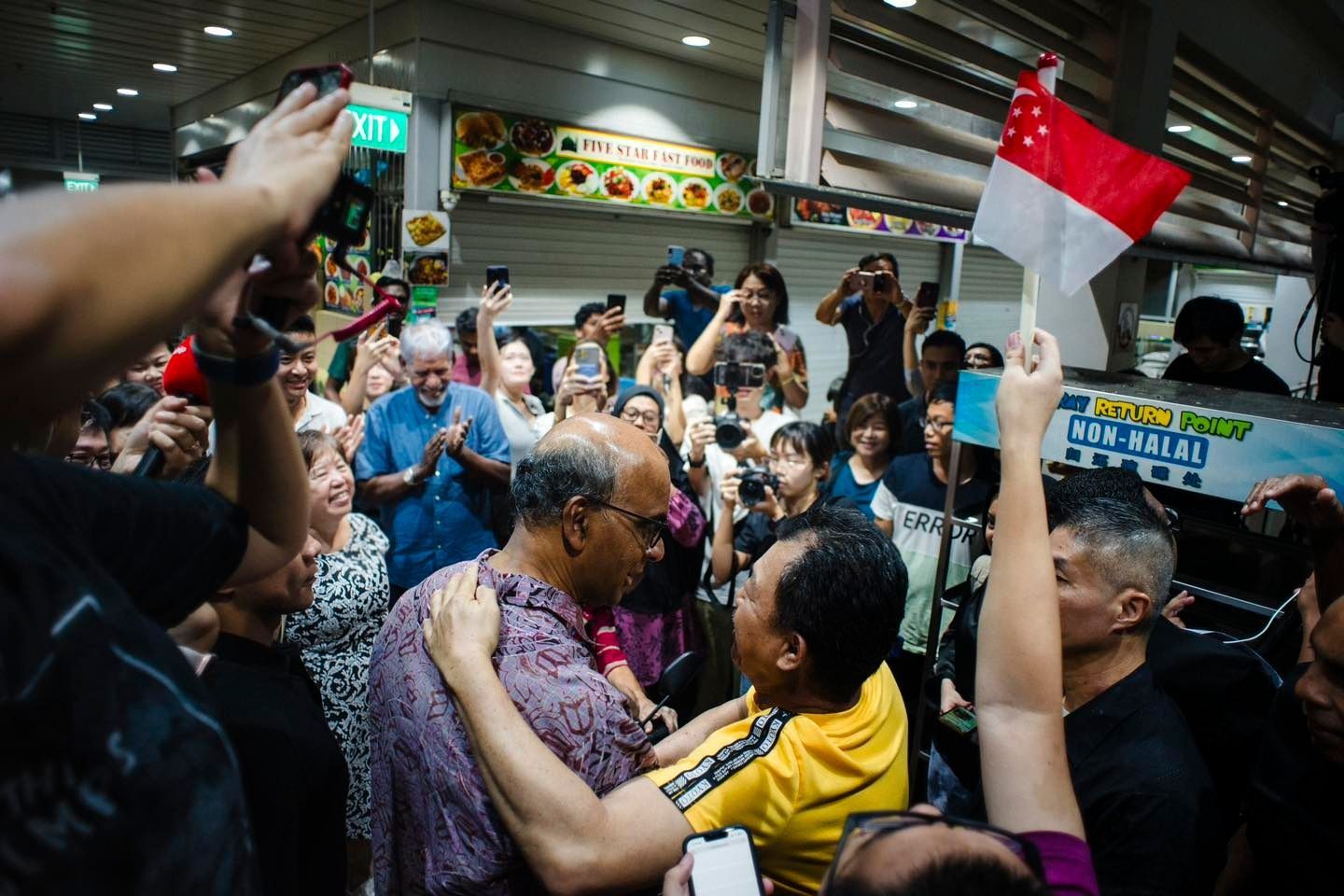 Live sample count on singapore president election.#election #president