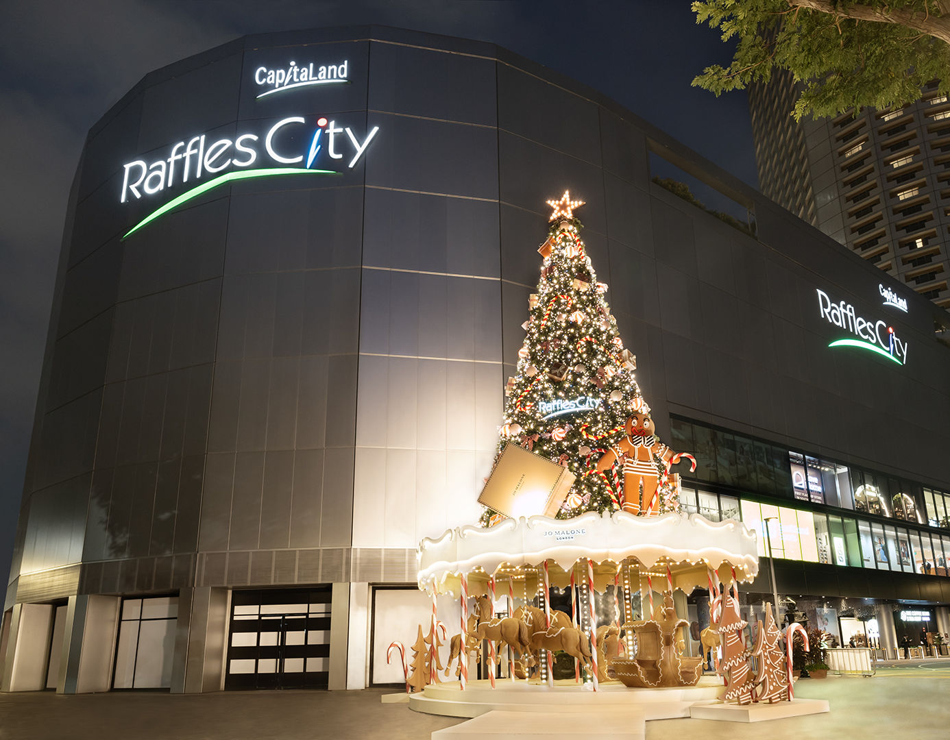 Christmas At Raffles City Features A Stunning Jo Malone Tree