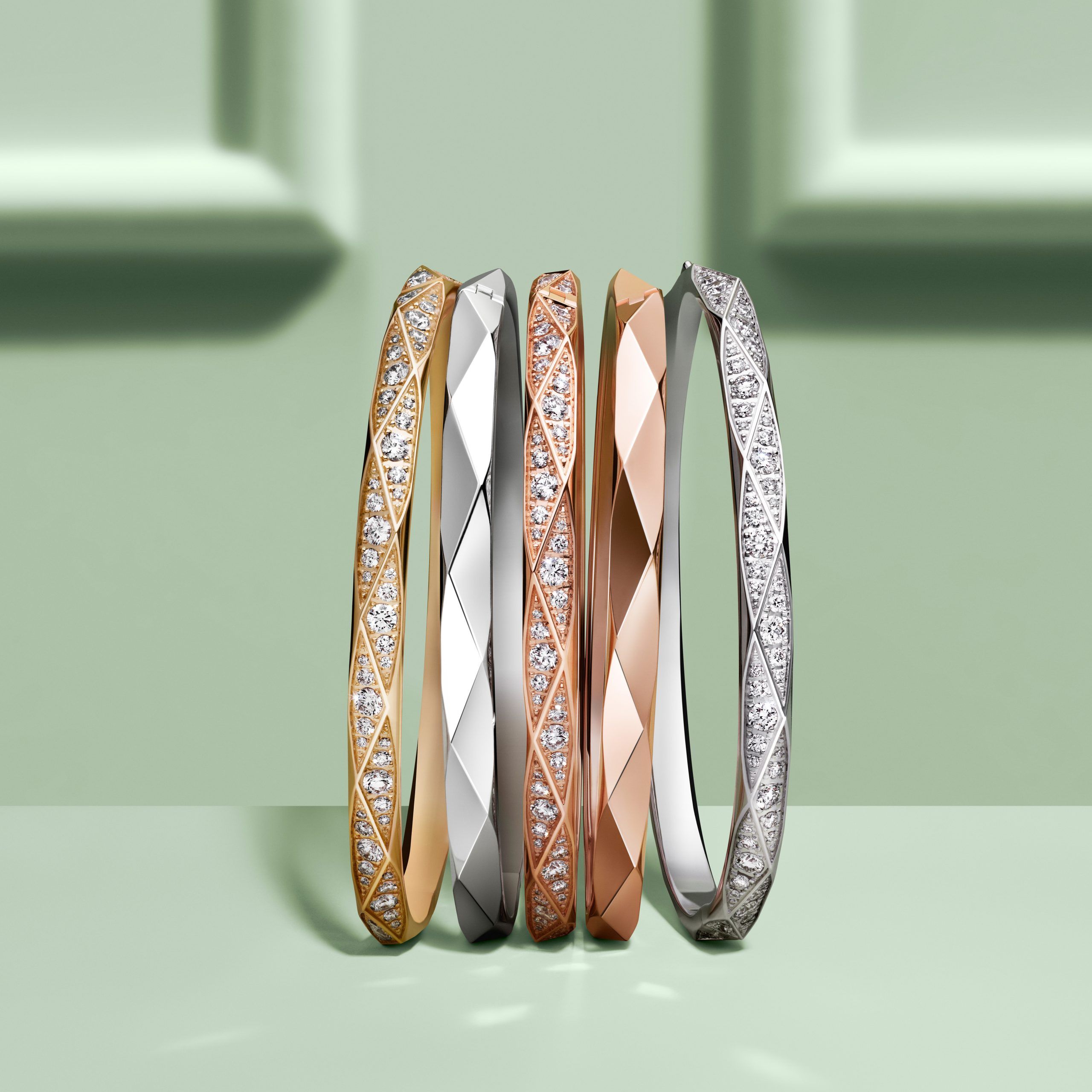 Graff Introduces The Stackable Laurence Graff Signature Bangle