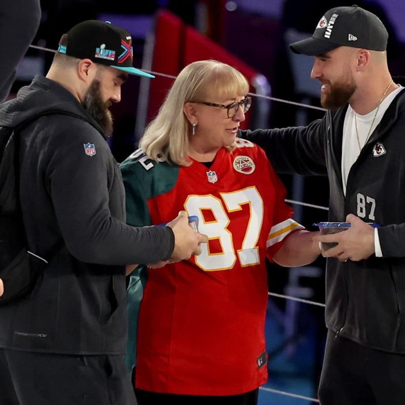 Travis Kelce family members