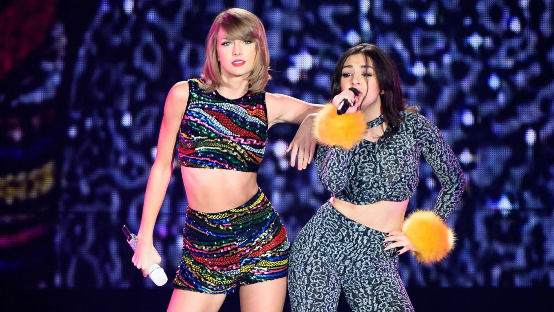 Taylor Swift feuds