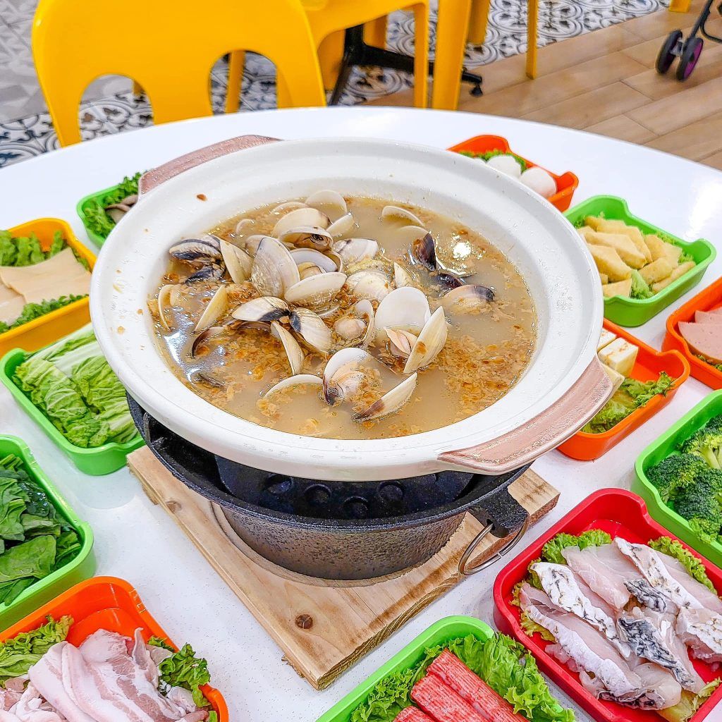 Charcoal claypot lala: 7 best places to try the popular JB dish in Singapore