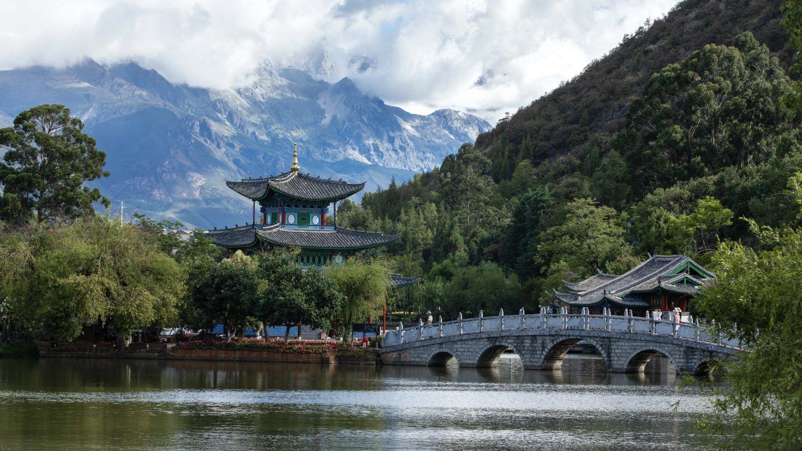 Refuge found: Experiencing the tranquility of Lijiang through the doors of the Amandayan