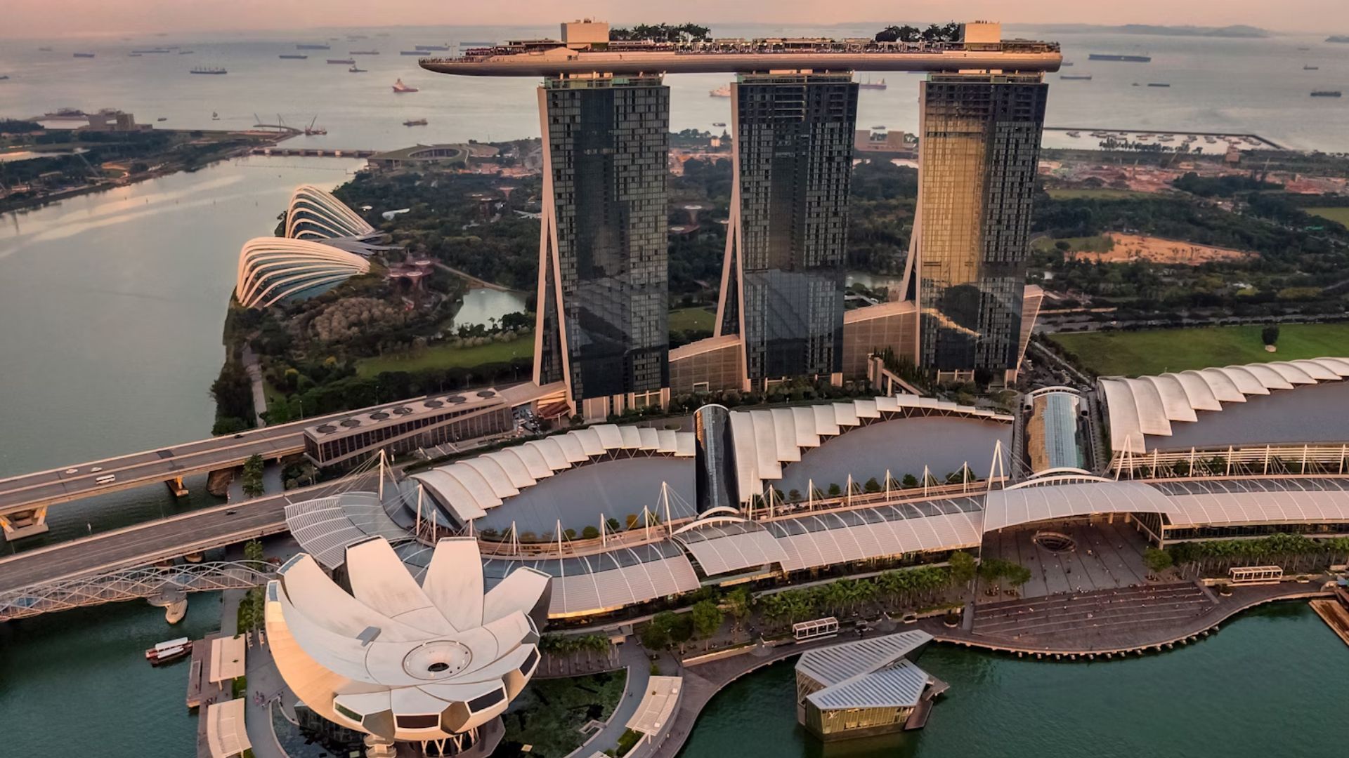 10 beautiful buildings in Singapore and where they are - PrestigeOnline SG