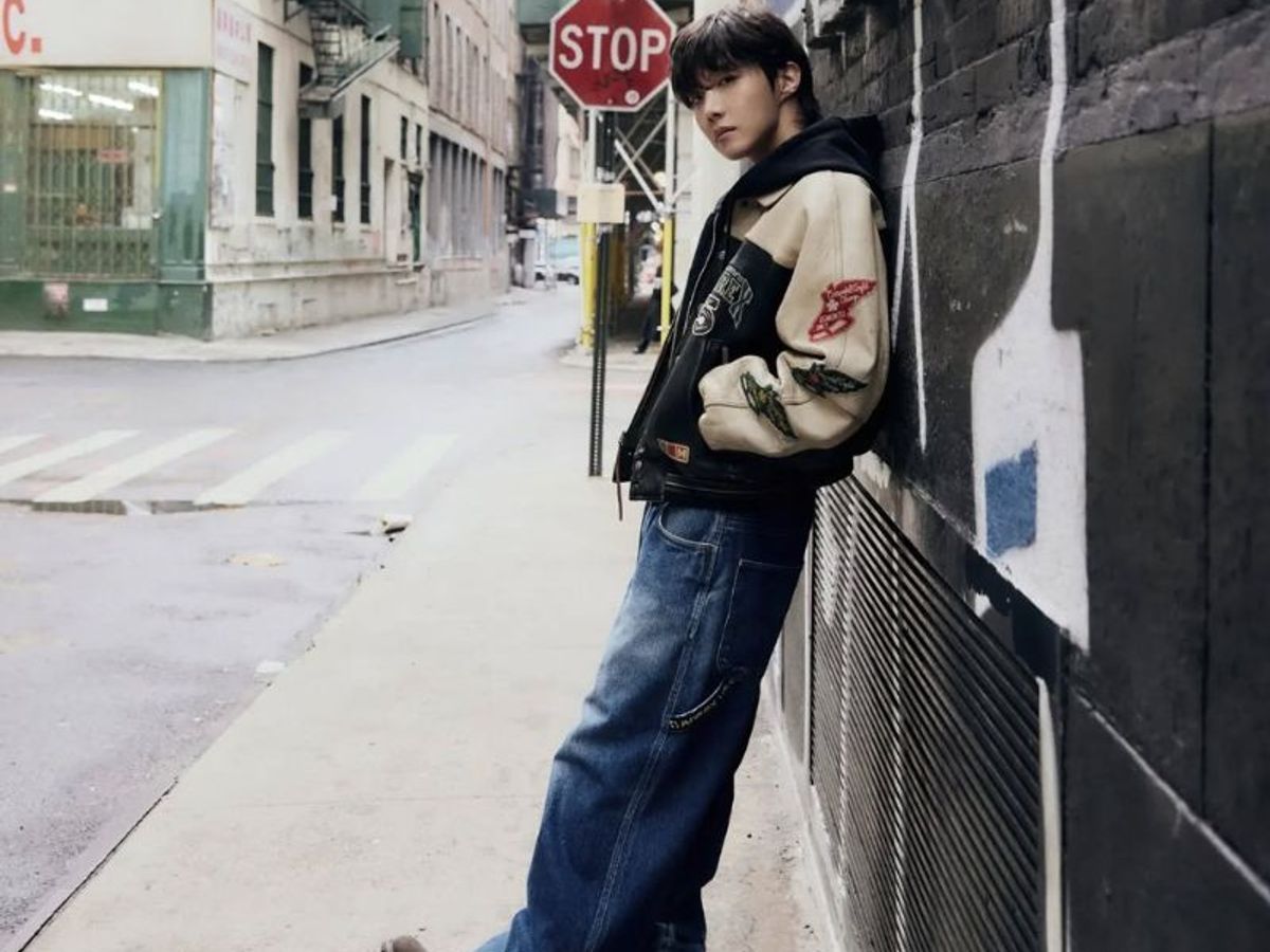 The most expensive bags BTS J-hope has in his luxury bag The most expensive bags BTS J-hope has in his luxury bag